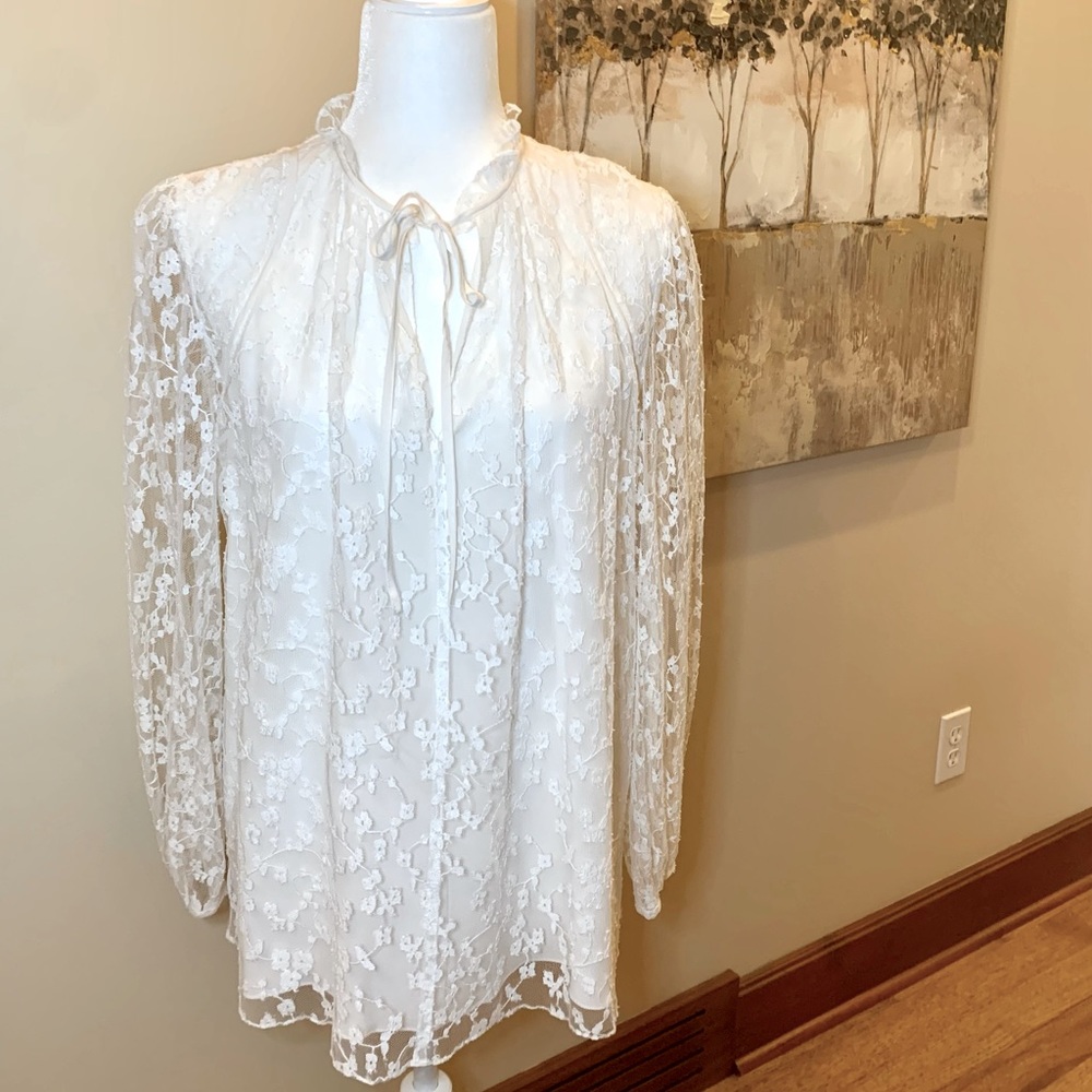 Chloe Blouse NWT - Picture 3 of 16